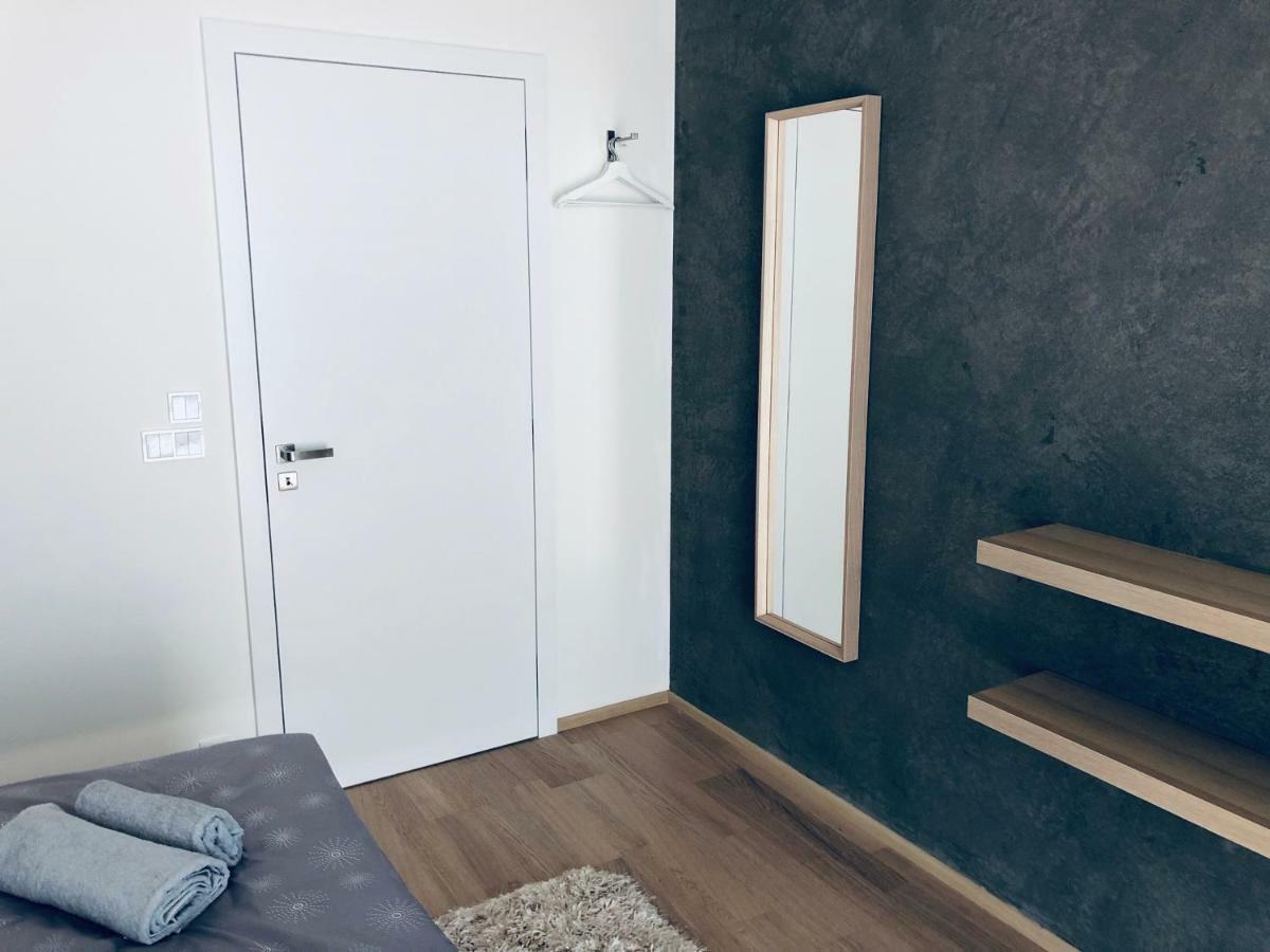 5Th Element Apartments Бърно Екстериор снимка